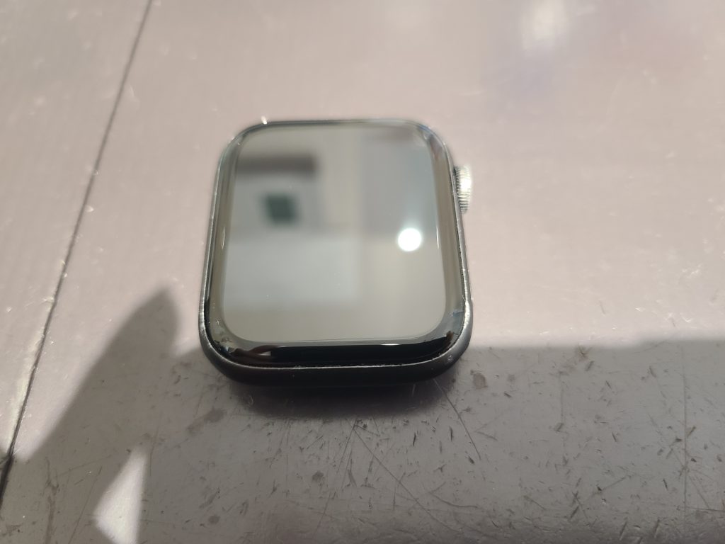 Apple Watch series4 iphone Xs 画面割れ-
